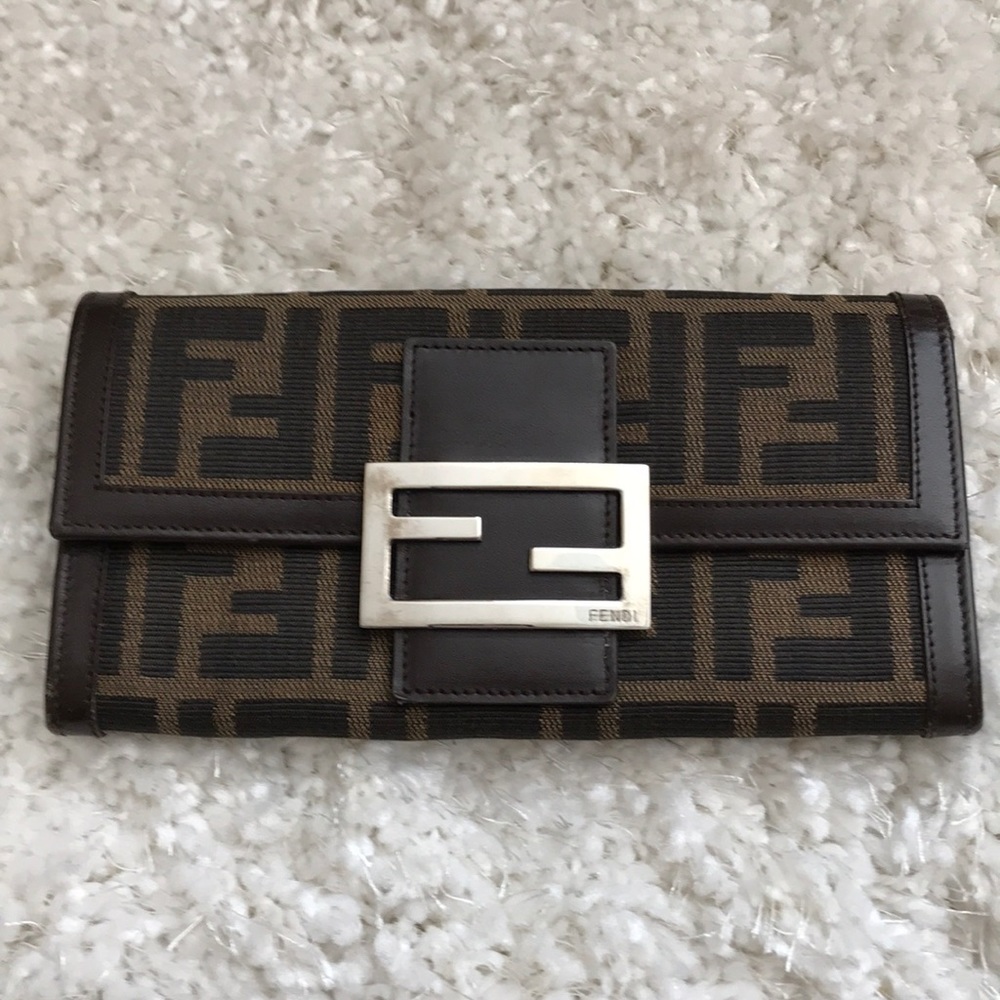 Authentic Fendi Zucca wallet